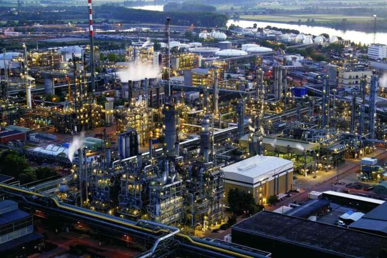 Chemical Manufacturing in Karachi: Growth, Challenges, opportunities